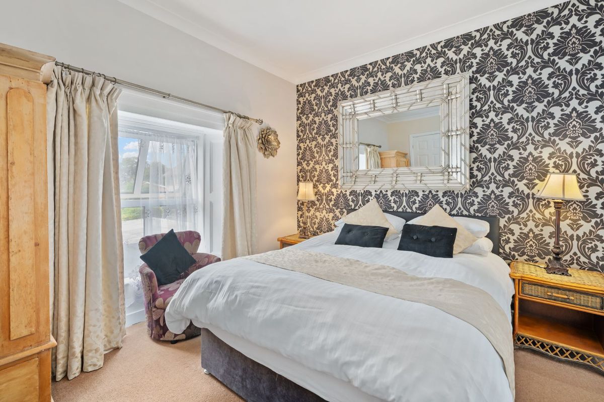 Victorian Property For Sale: Robin Hill, Lake Road, Cobh, Co. Cork Victorian Property For Sale: Robin Hill, Lake Road, Cobh, Co. Cork