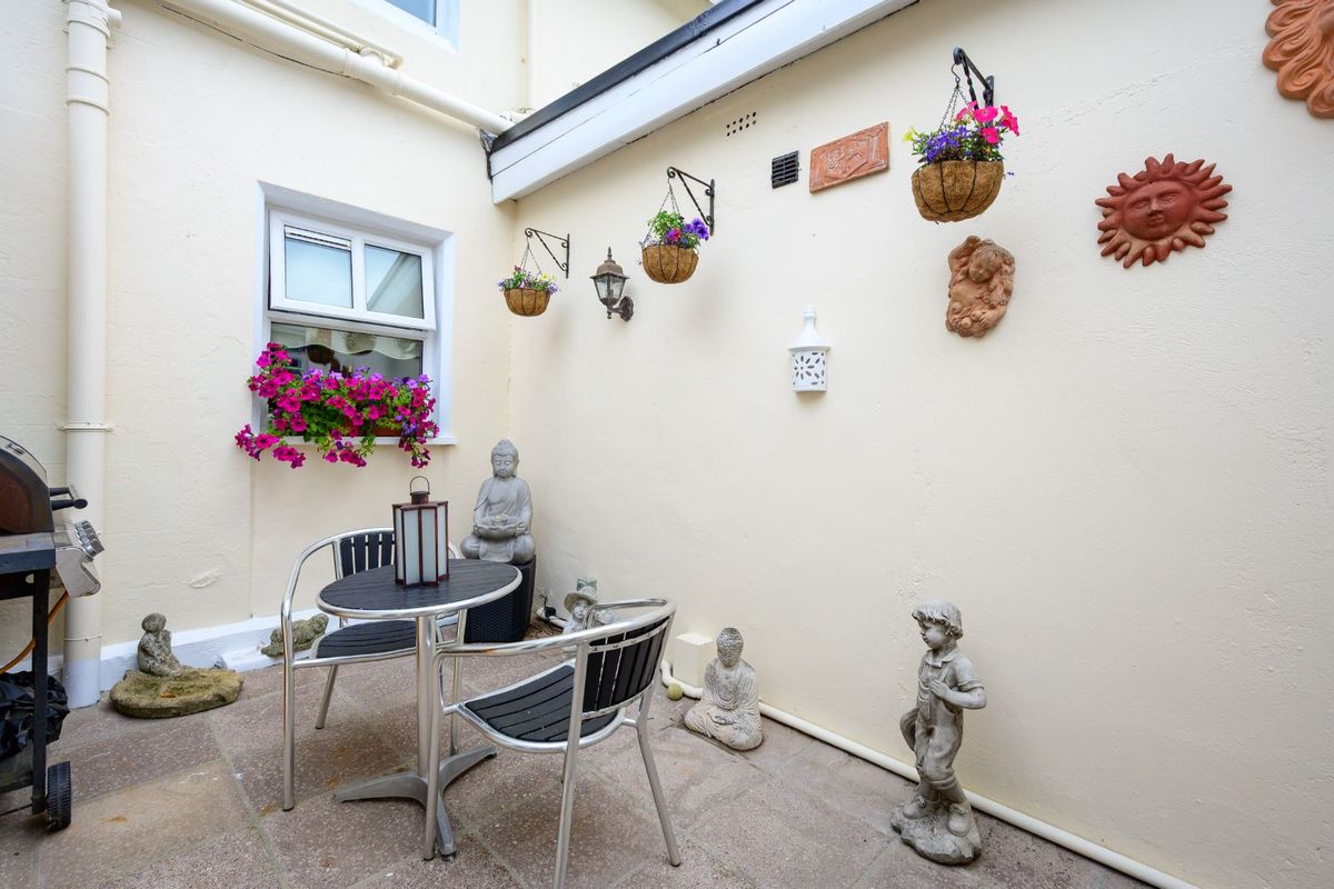 Victorian Property For Sale: Robin Hill, Lake Road, Cobh, Co. Cork Victorian Property For Sale: Robin Hill, Lake Road, Cobh, Co. Cork