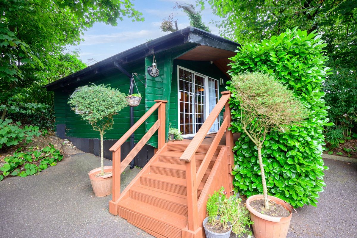 Victorian Property For Sale: Robin Hill, Lake Road, Cobh, Co. Cork Victorian Property For Sale: Robin Hill, Lake Road, Cobh, Co. Cork