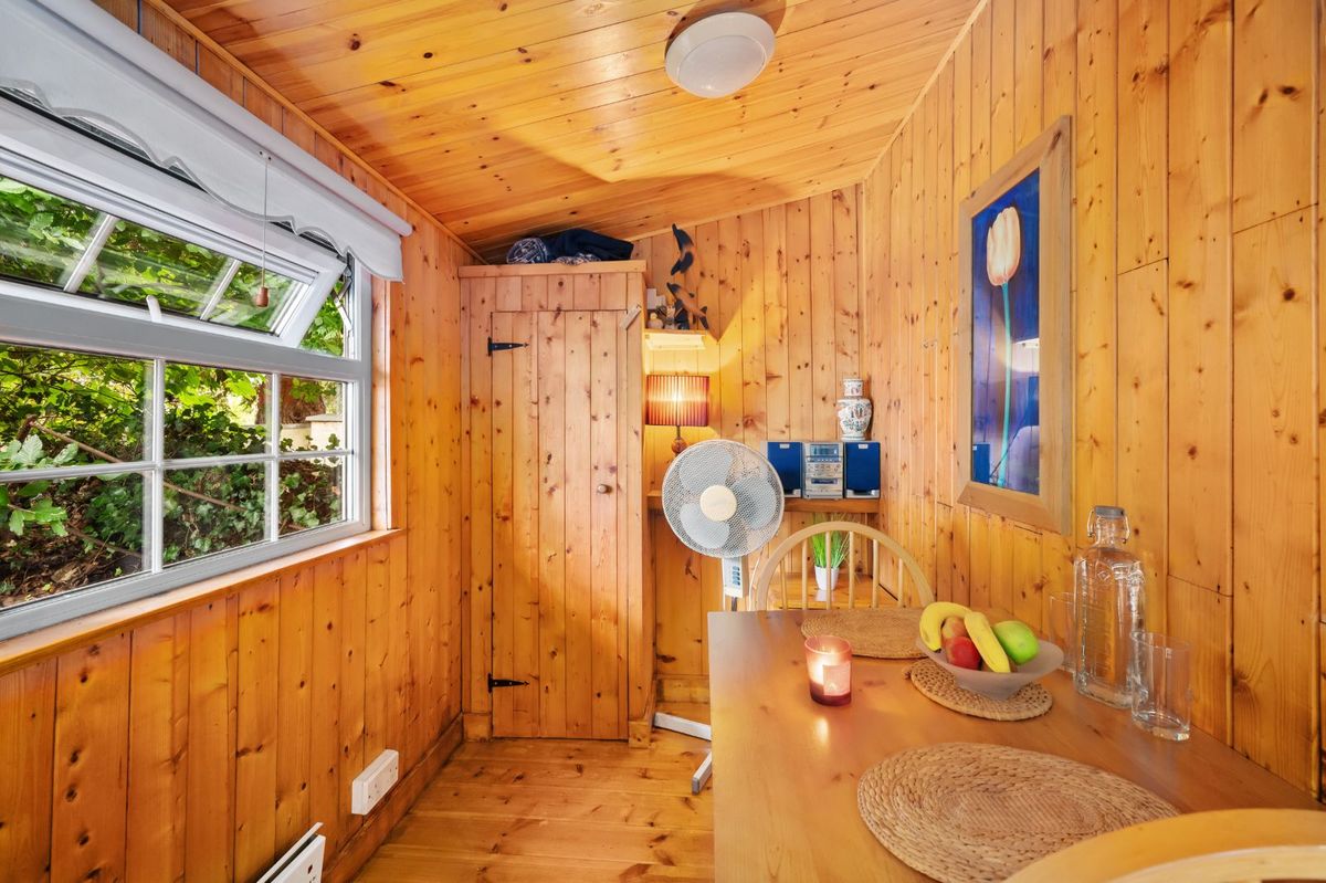 Victorian Property For Sale: Robin Hill, Lake Road, Cobh, Co. Cork Victorian Property For Sale: Robin Hill, Lake Road, Cobh, Co. Cork