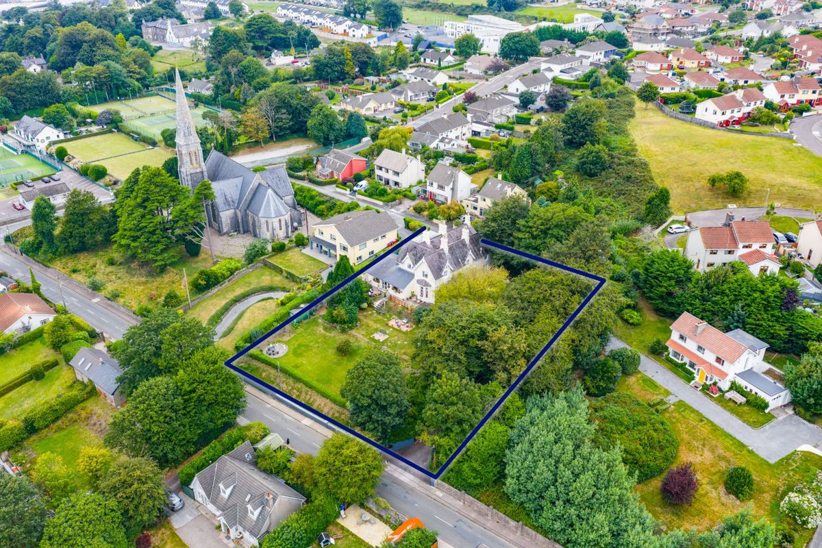 Victorian Property For Sale: Robin Hill, Lake Road, Cobh, Co. Cork Victorian Property For Sale: Robin Hill, Lake Road, Cobh, Co. Cork