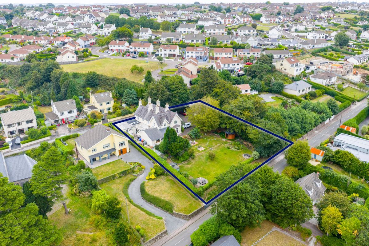 Victorian Property For Sale: Robin Hill, Lake Road, Cobh, Co. Cork Victorian Property For Sale: Robin Hill, Lake Road, Cobh, Co. Cork