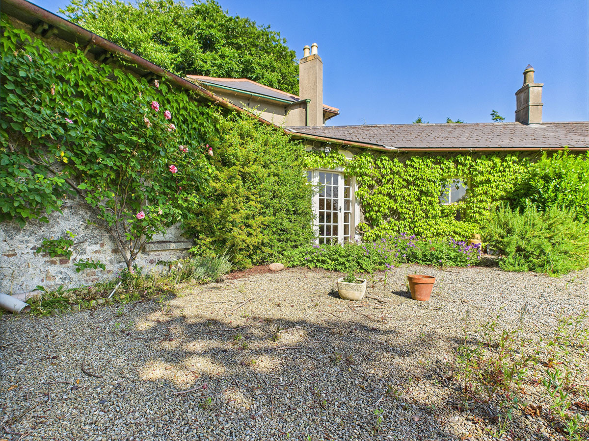 Georgian Residence For Sale: Shamrock Lodge, Mortarstown Upper, Carlow Town, Co. Carlow Georgian Residence For Sale: Shamrock Lodge, Mortarstown Upper, Carlow Town, Co. Carlow