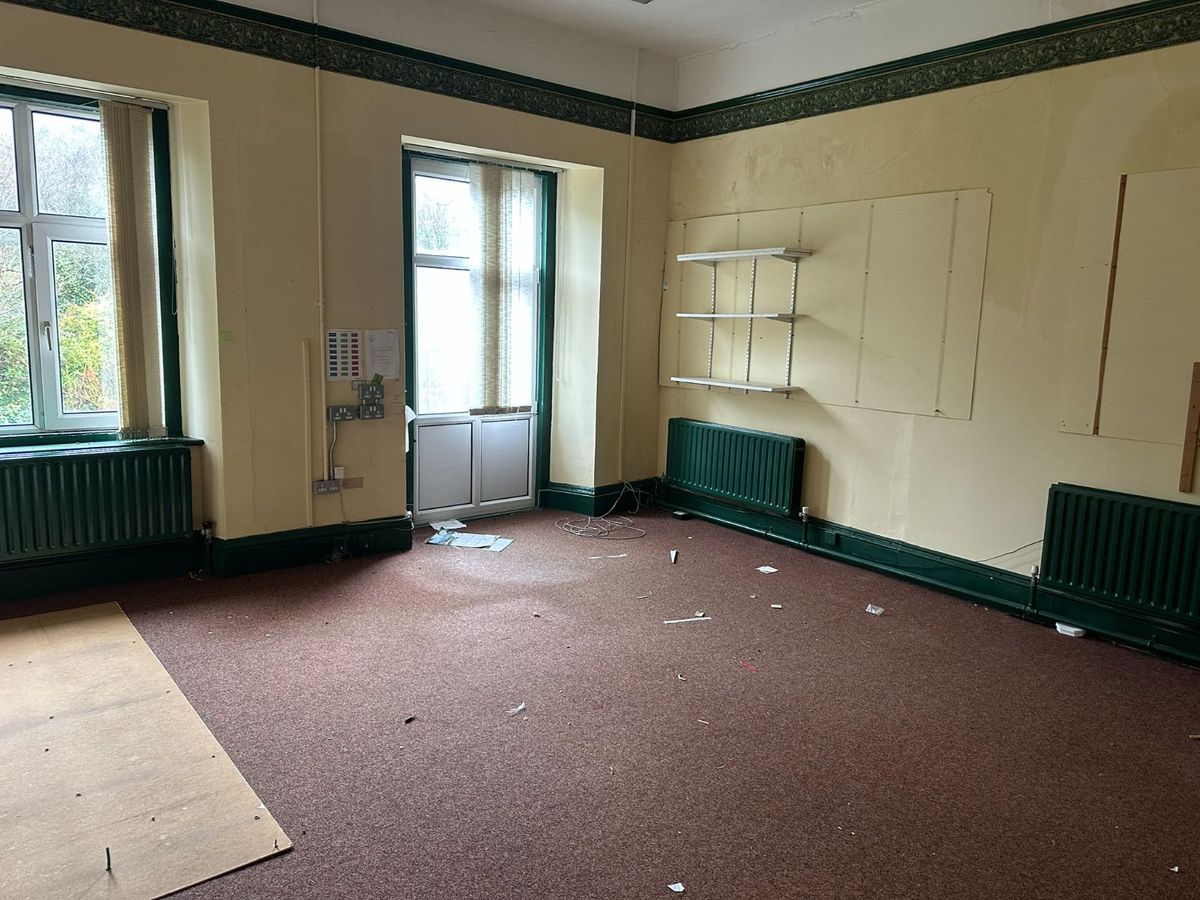 Period Property For Sale: Sutherland Centre, 73-74 North Street, Skibbereen, Co. Cork Period Property For Sale: Sutherland Centre, 73-74 North Street, Skibbereen, Co. Cork