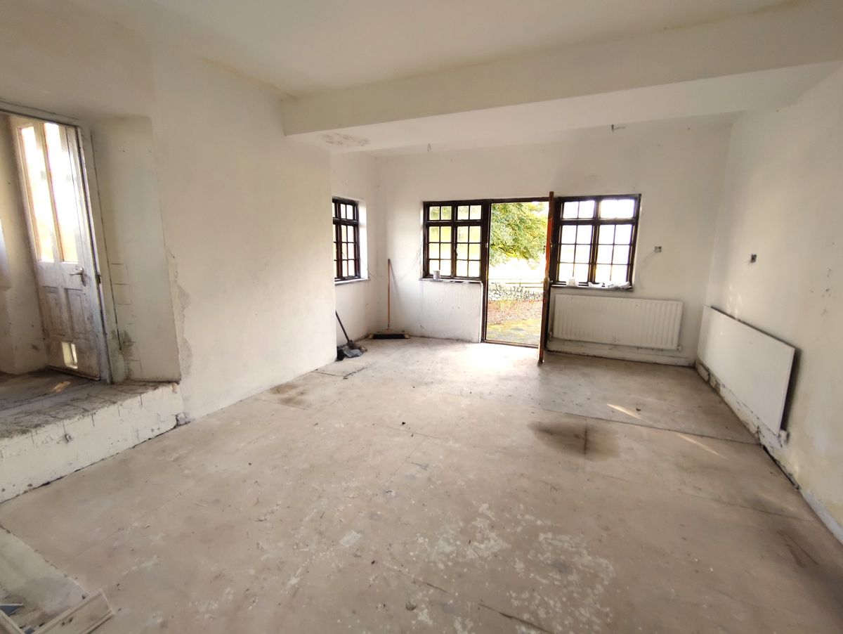 Glebe House For Sale: The Glebe, Nantenan, Askeaton, Co. Limerick Glebe House For Sale: The Glebe, Nantenan, Askeaton, Co. Limerick