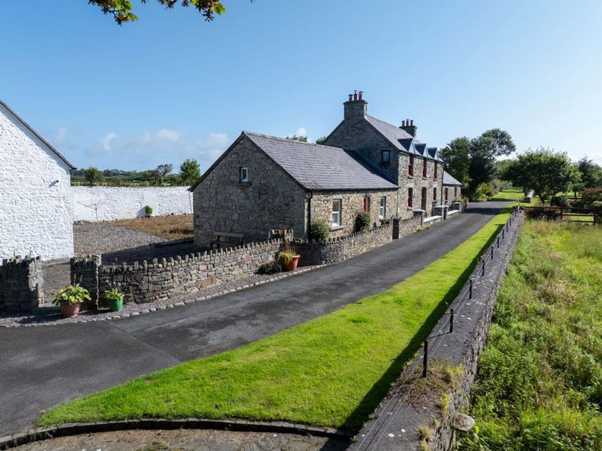 Period Farmhouse For Sale: The Glen, Ladywell, Ballyheigue, Co. Kerry Period Farmhouse For Sale: The Glen, Ladywell, Ballyheigue, Co. Kerry