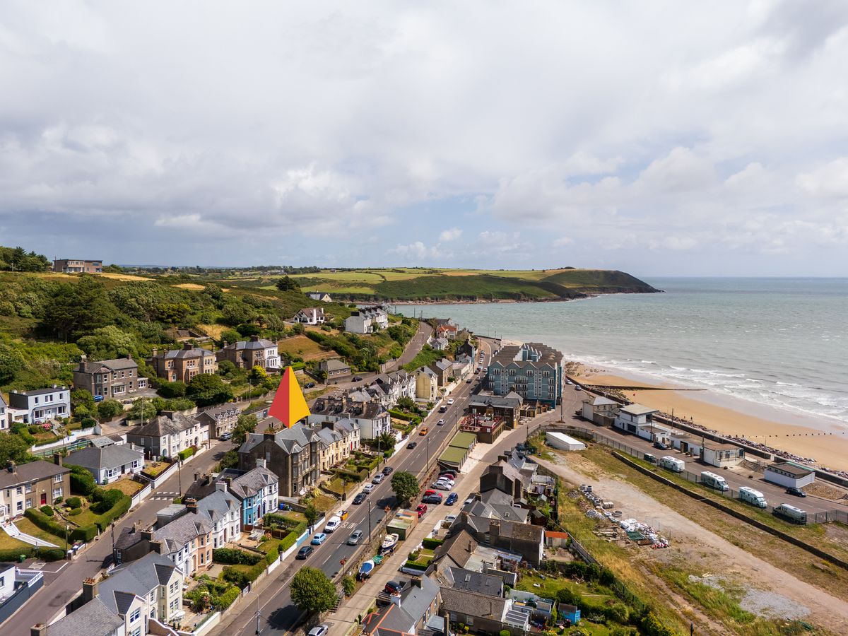 Victorian Building For Sale: The Marine Bar, Upper Strand, Youghal, Co. Cork Victorian Building For Sale: The Marine Bar, Upper Strand, Youghal, Co. Cork