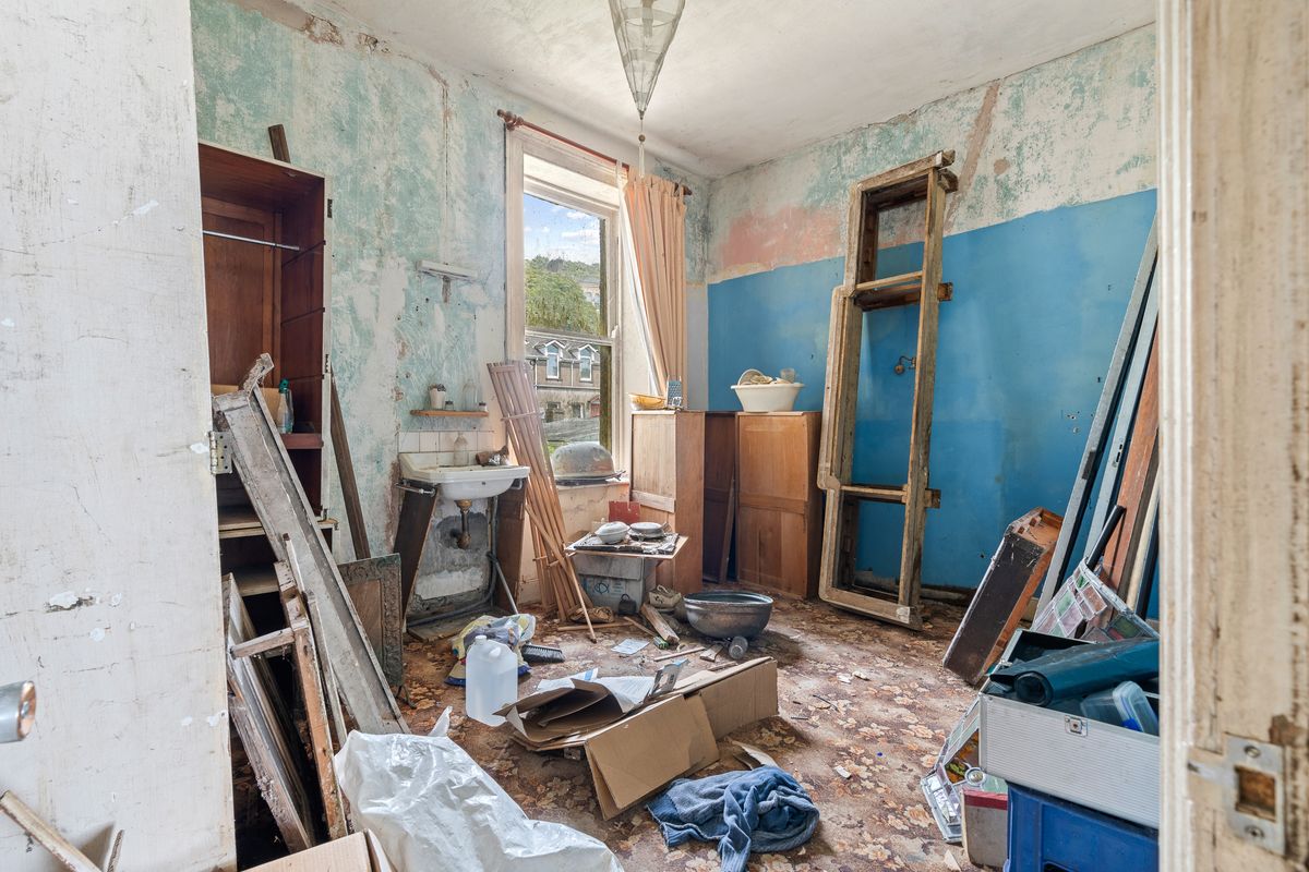 Victorian Building For Sale: The Marine Bar, Upper Strand, Youghal, Co. Cork Victorian Building For Sale: The Marine Bar, Upper Strand, Youghal, Co. Cork