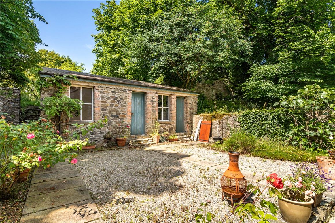 Former Rectory For Sale: The Old Rectory, Glebe, Killybegs, Co. Donegal Former Rectory For Sale: The Old Rectory, Glebe, Killybegs, Co. Donegal