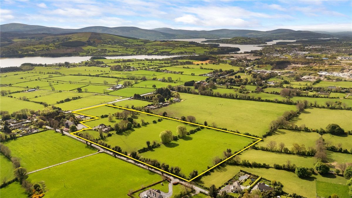 Former Presbytery For Sale: The Presbytery, Crosschapel, Blessington, Co. Kildare Former Presbytery For Sale: The Presbytery, Crosschapel, Blessington, Co. Kildare