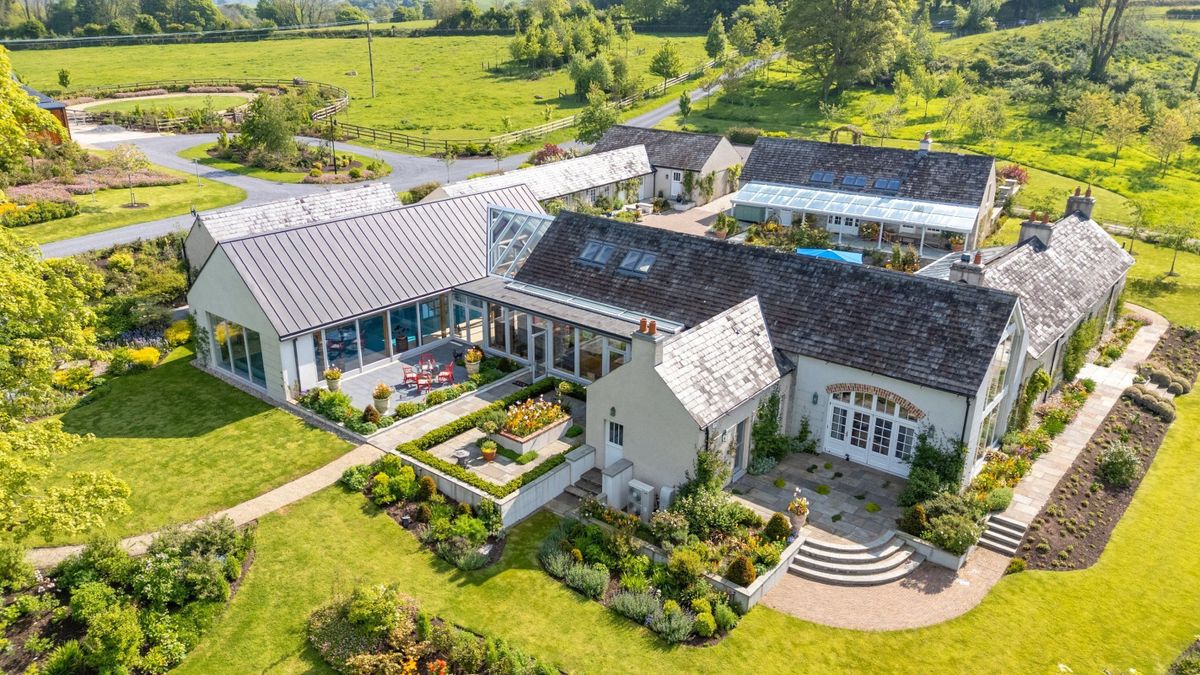 Renovated 18th Century Farmhouse For Sale: The Retreat, Lough Gur, Bruff, Co. Limerick Renovated 18th Century Farmhouse For Sale: The Retreat, Lough Gur, Bruff, Co. Limerick