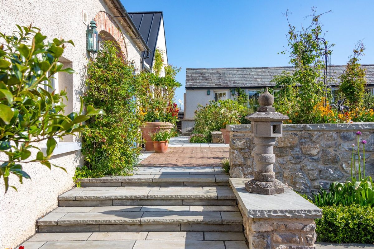 Renovated 18th Century Farmhouse For Sale: The Retreat, Lough Gur, Bruff, Co. Limerick Renovated 18th Century Farmhouse For Sale: The Retreat, Lough Gur, Bruff, Co. Limerick