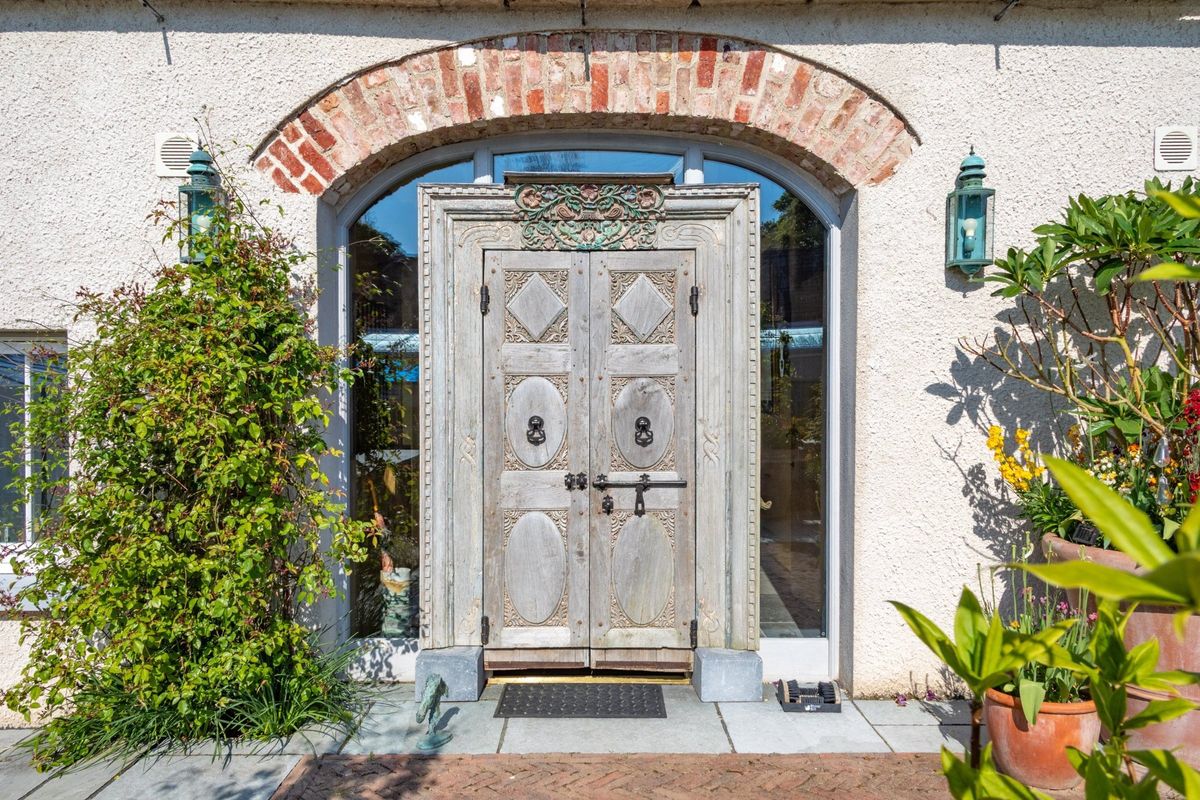 Renovated 18th Century Farmhouse For Sale: The Retreat, Lough Gur, Bruff, Co. Limerick Renovated 18th Century Farmhouse For Sale: The Retreat, Lough Gur, Bruff, Co. Limerick