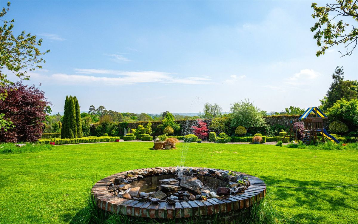 Georgian Country Home For Sale: Waterloo House, Navigation Road, Mallow, Co. Cork Georgian Country Home For Sale: Waterloo House, Navigation Road, Mallow, Co. Cork