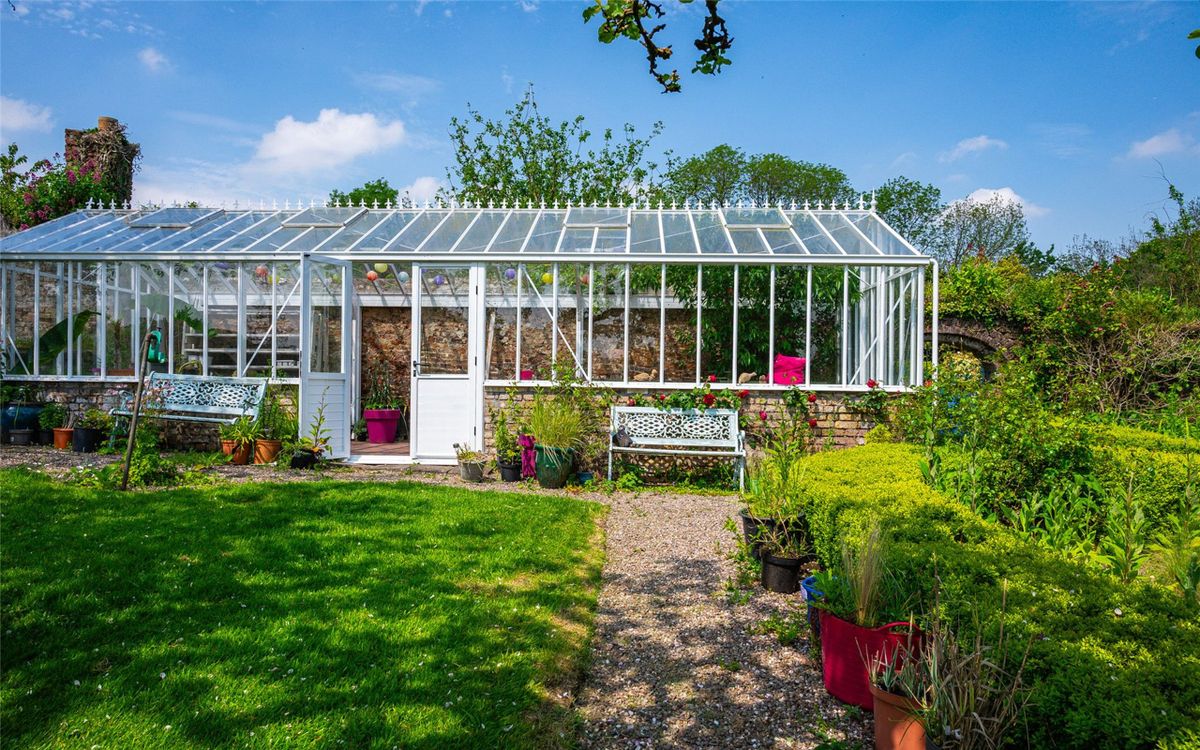 Georgian Country Home For Sale: Waterloo House, Navigation Road, Mallow, Co. Cork Georgian Country Home For Sale: Waterloo House, Navigation Road, Mallow, Co. Cork