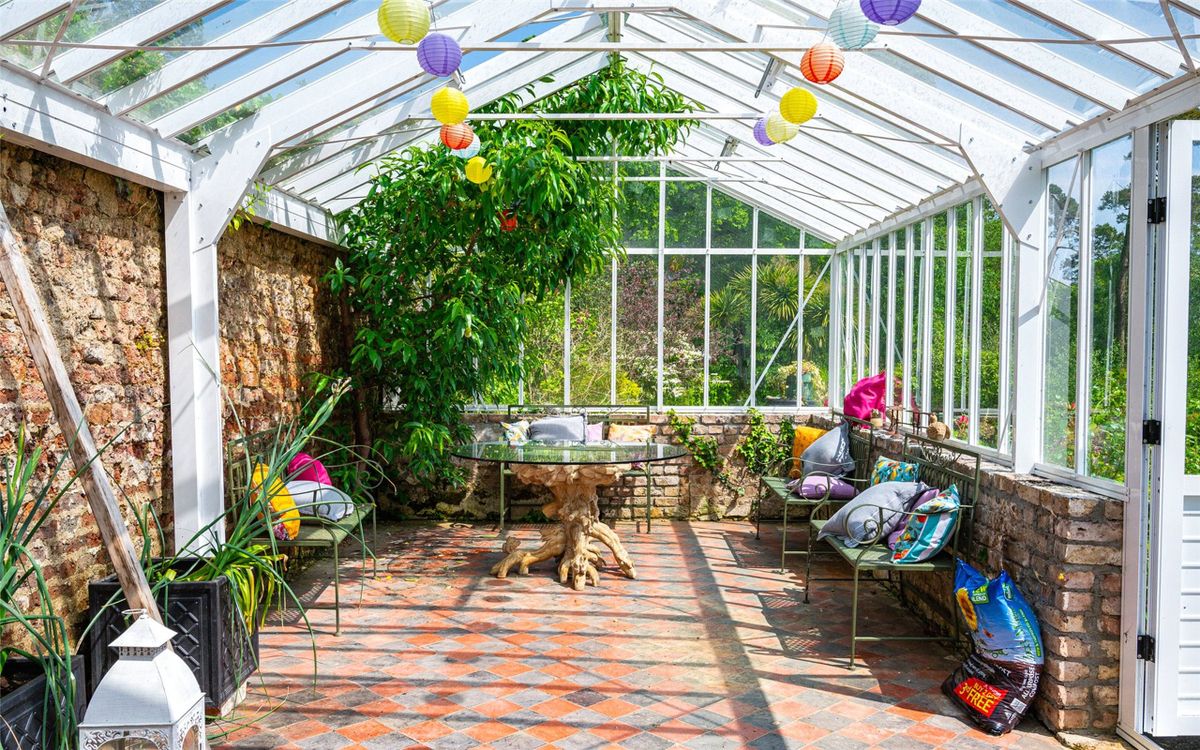 Georgian Country Home For Sale: Waterloo House, Navigation Road, Mallow, Co. Cork Georgian Country Home For Sale: Waterloo House, Navigation Road, Mallow, Co. Cork