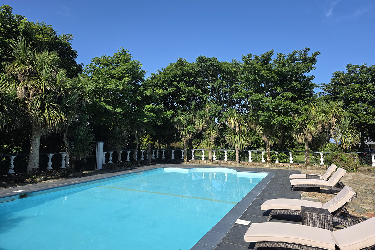 Renvyle House Hotel, Renvyle, Connemara, Co. Galway Renvyle House Hotel, Renvyle, Connemara, Co. Galway